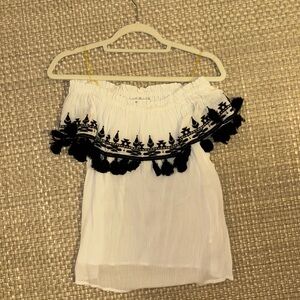 Size Small, off the shoulder black and white shirt
